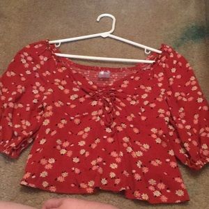 Cropped long sleeved T-shirt